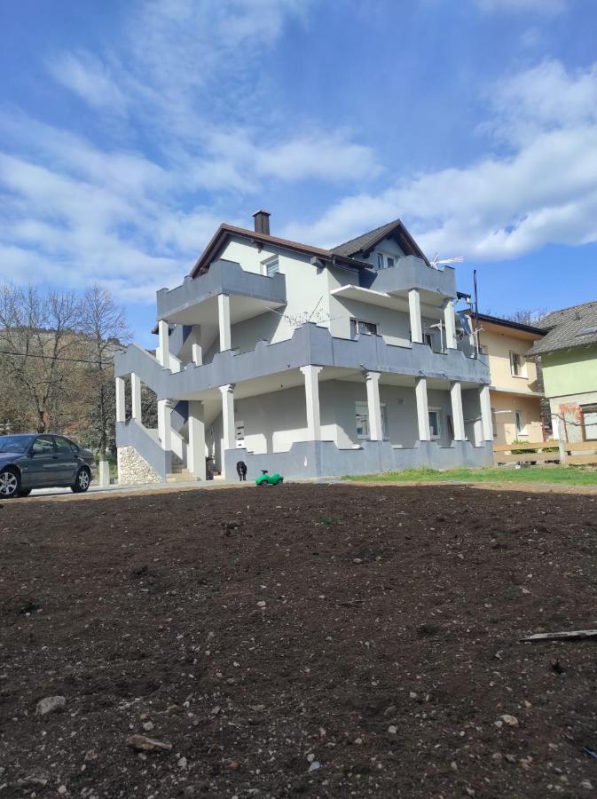 Prenociste Ljiljana 2 Hotel Livno Ngoại thất bức ảnh